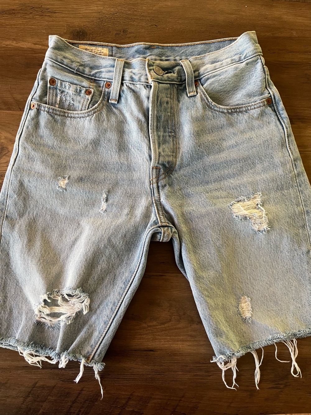 Levis High Rise Mid-Thigh Shorts